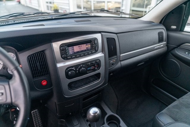 2005 Dodge Ram SRT-10 2dr Reg Cab 120.5" WB