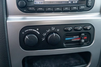 2005 Dodge Ram SRT-10 2dr Reg Cab 120.5" WB