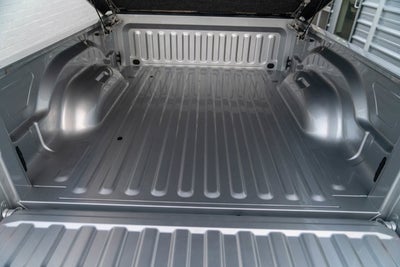 2005 Dodge Ram SRT-10 2dr Reg Cab 120.5" WB