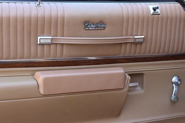 1974 Oldsmobile Cutlass Salon Base