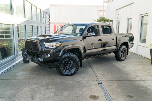 2017 Toyota Tacoma TRD Sport