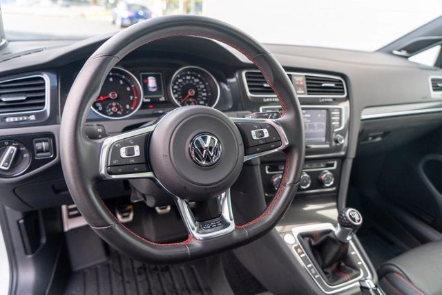 2016 Volkswagen Golf GTI SE w/Performance Pkg