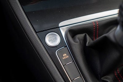 2016 Volkswagen Golf GTI SE w/Performance Pkg