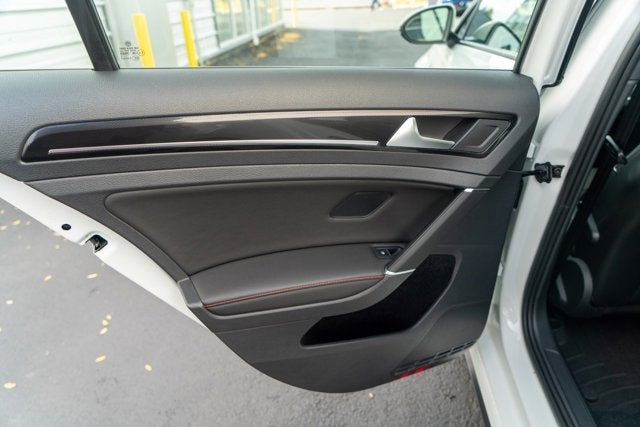 2016 Volkswagen Golf GTI SE w/Performance Pkg