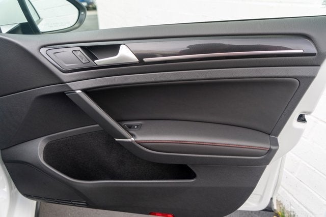 2016 Volkswagen Golf GTI SE w/Performance Pkg