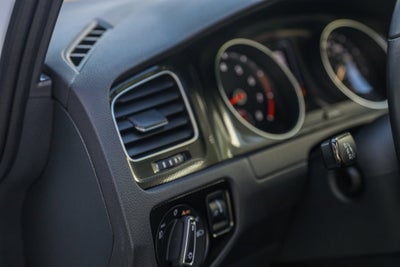 2017 Volkswagen Golf GTI SE