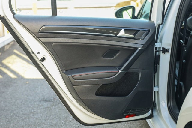 2017 Volkswagen Golf GTI SE