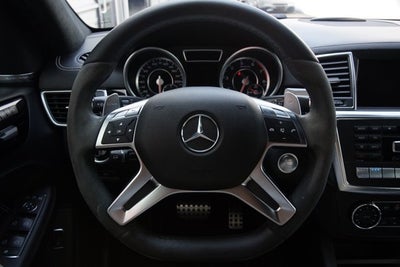 2013 Mercedes-Benz ML63 AMG® P30 Performance