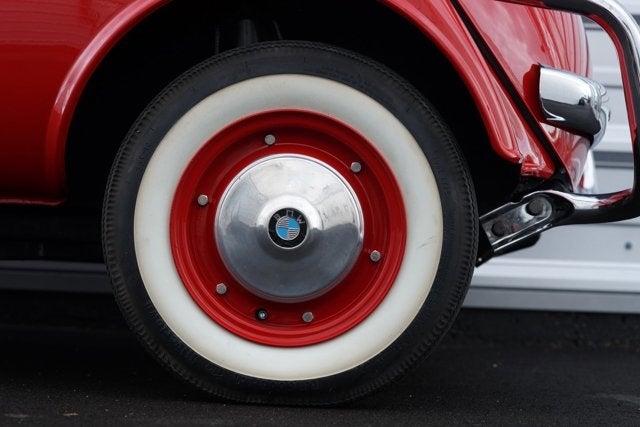 1957 BMW Isetta 300 Deluxe 'California'