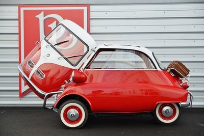 1957 BMW Isetta 300 Deluxe 'California'
