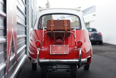 1957 BMW Isetta 300 Deluxe 'California'