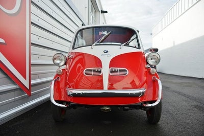 1957 BMW Isetta 300 Deluxe 'California'