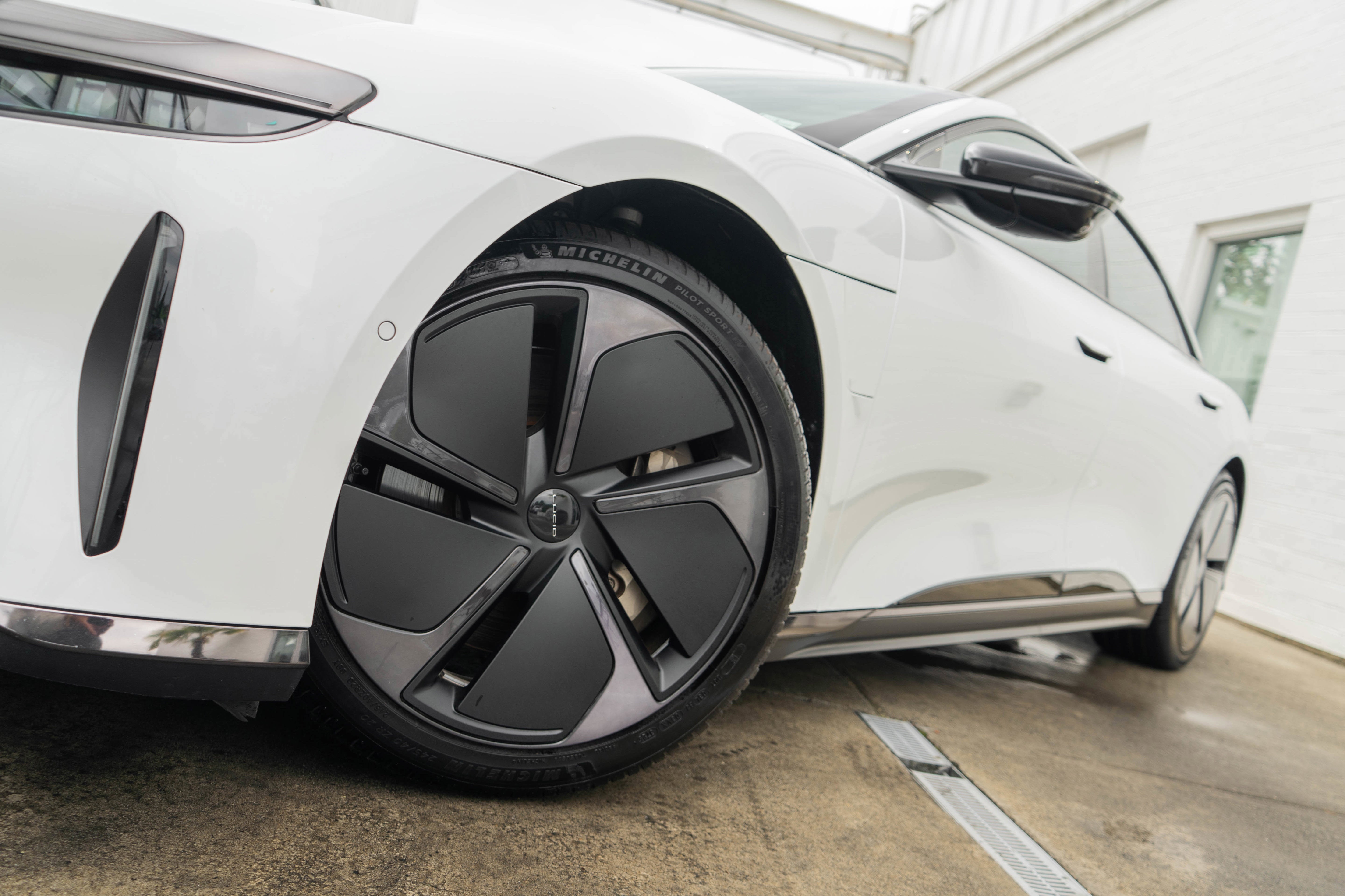 2024 Lucid Air Touring