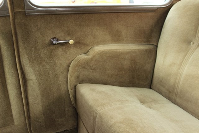 1938 Chevrolet Master Deluxe Town Sedan