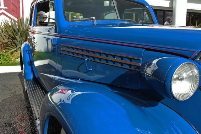 1938 Chevrolet Master Deluxe Town Sedan
