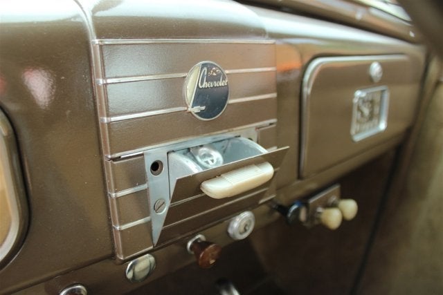 1938 Chevrolet Master Deluxe Town Sedan
