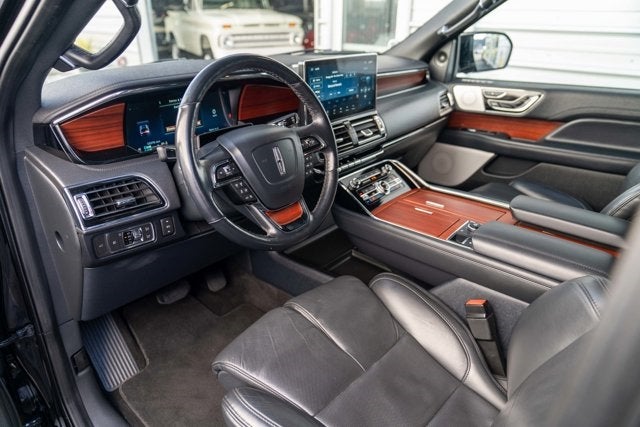 2022 Lincoln Navigator L Reserve