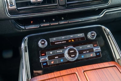 2022 Lincoln Navigator L Reserve