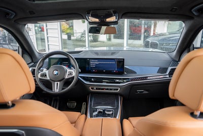 2023 BMW X7 M60i
