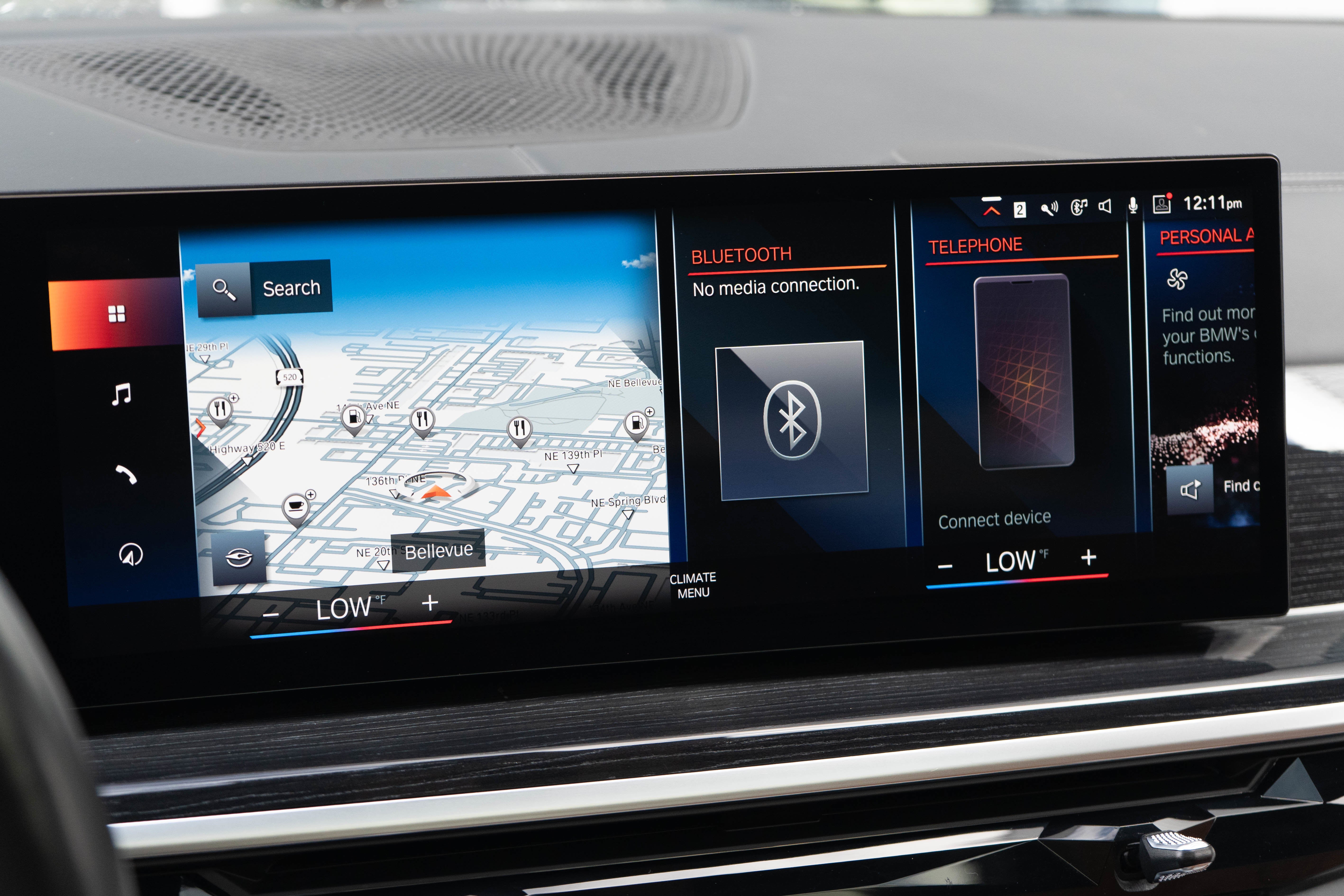 2023 BMW X7 M60i