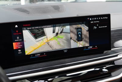 2023 BMW X7 M60i