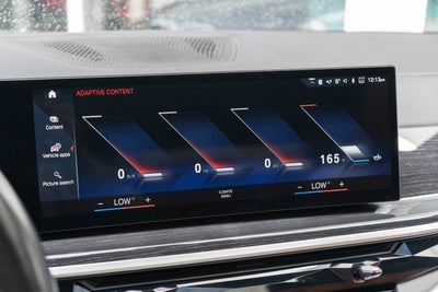 2023 BMW X7 M60i