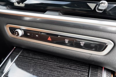 2023 BMW X7 M60i