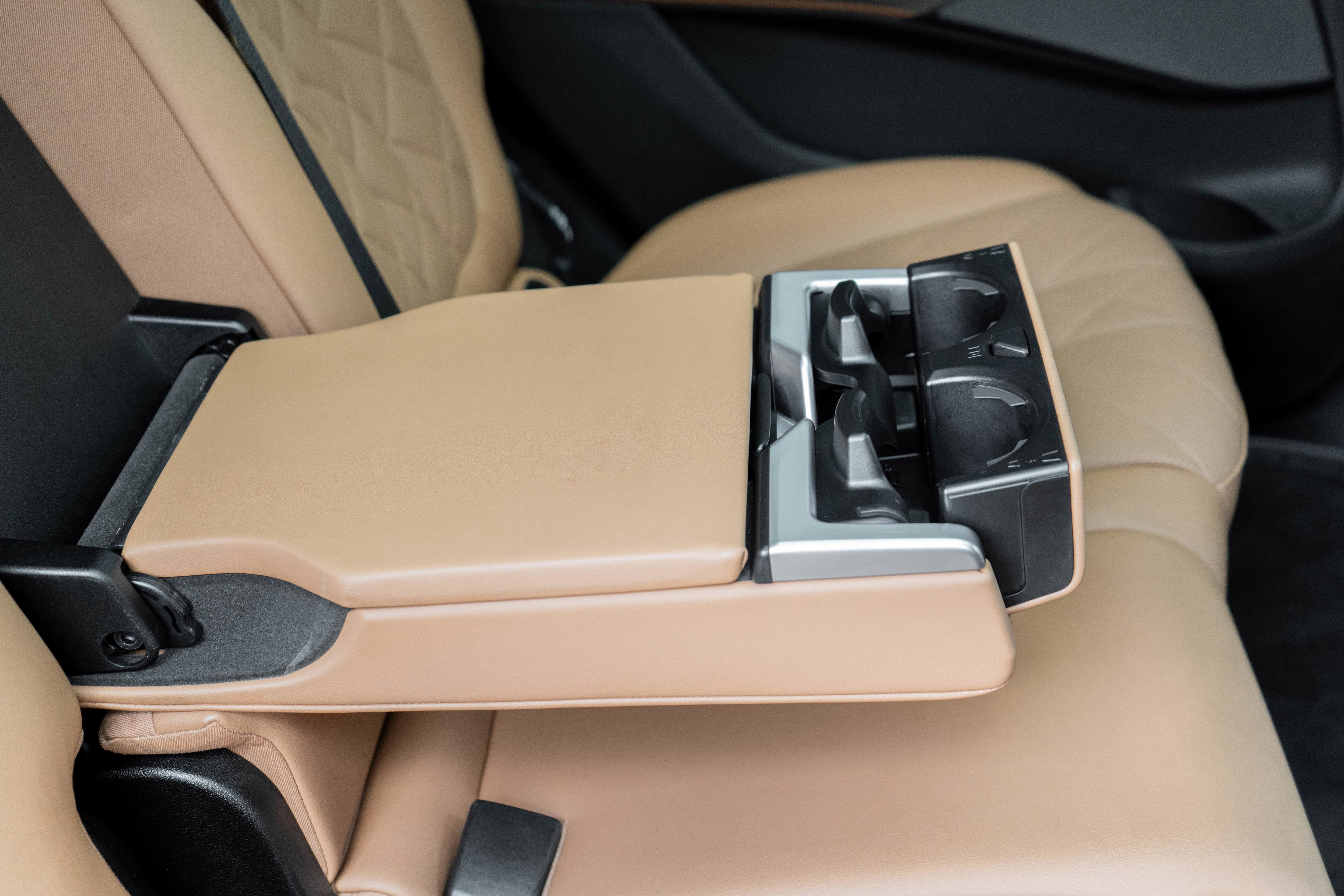 2023 BMW X7 M60i