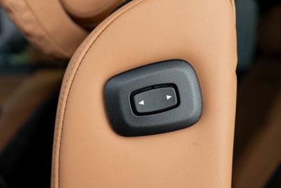 2023 BMW X7 M60i
