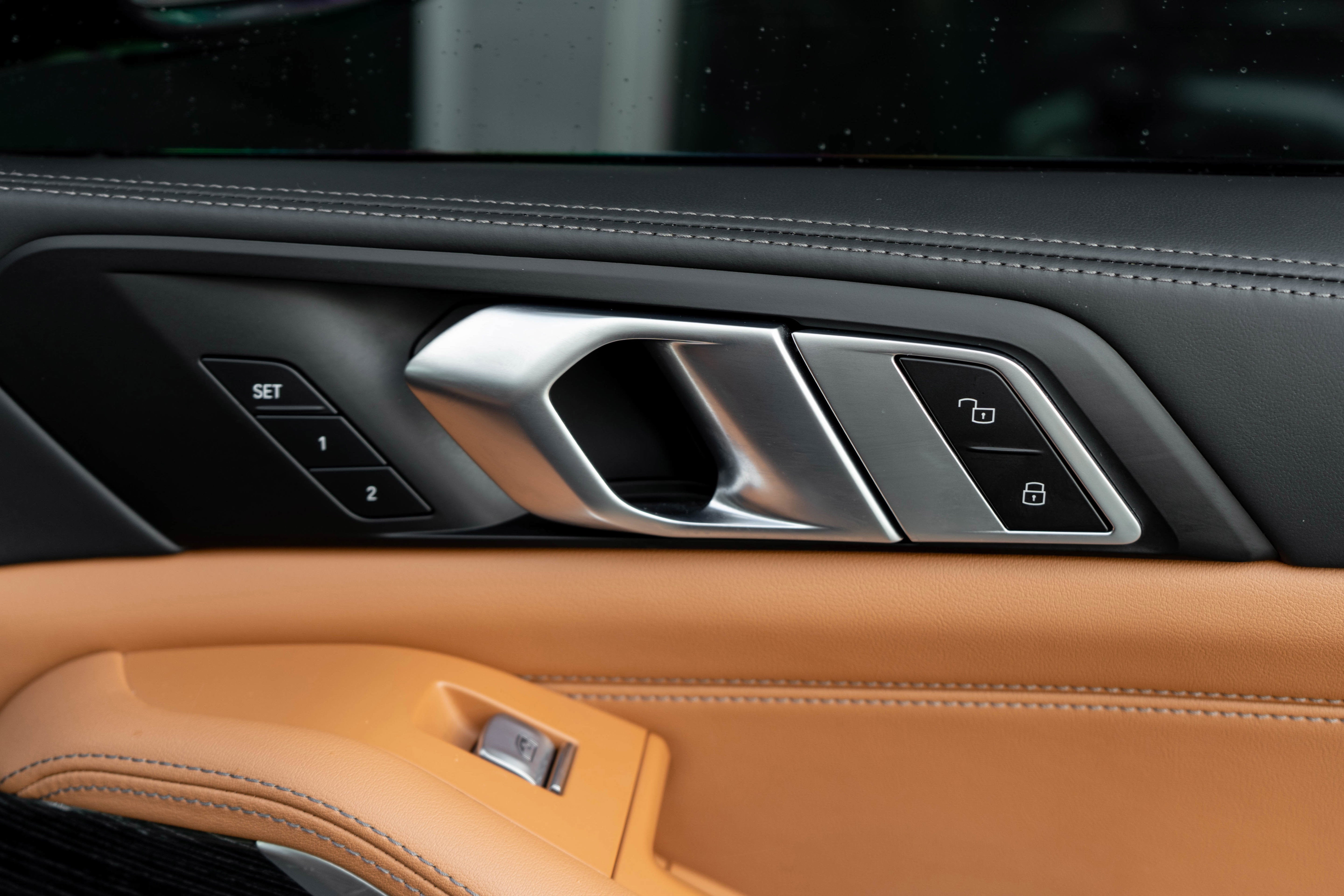 2023 BMW X7 M60i