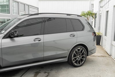 2023 BMW X7 M60i