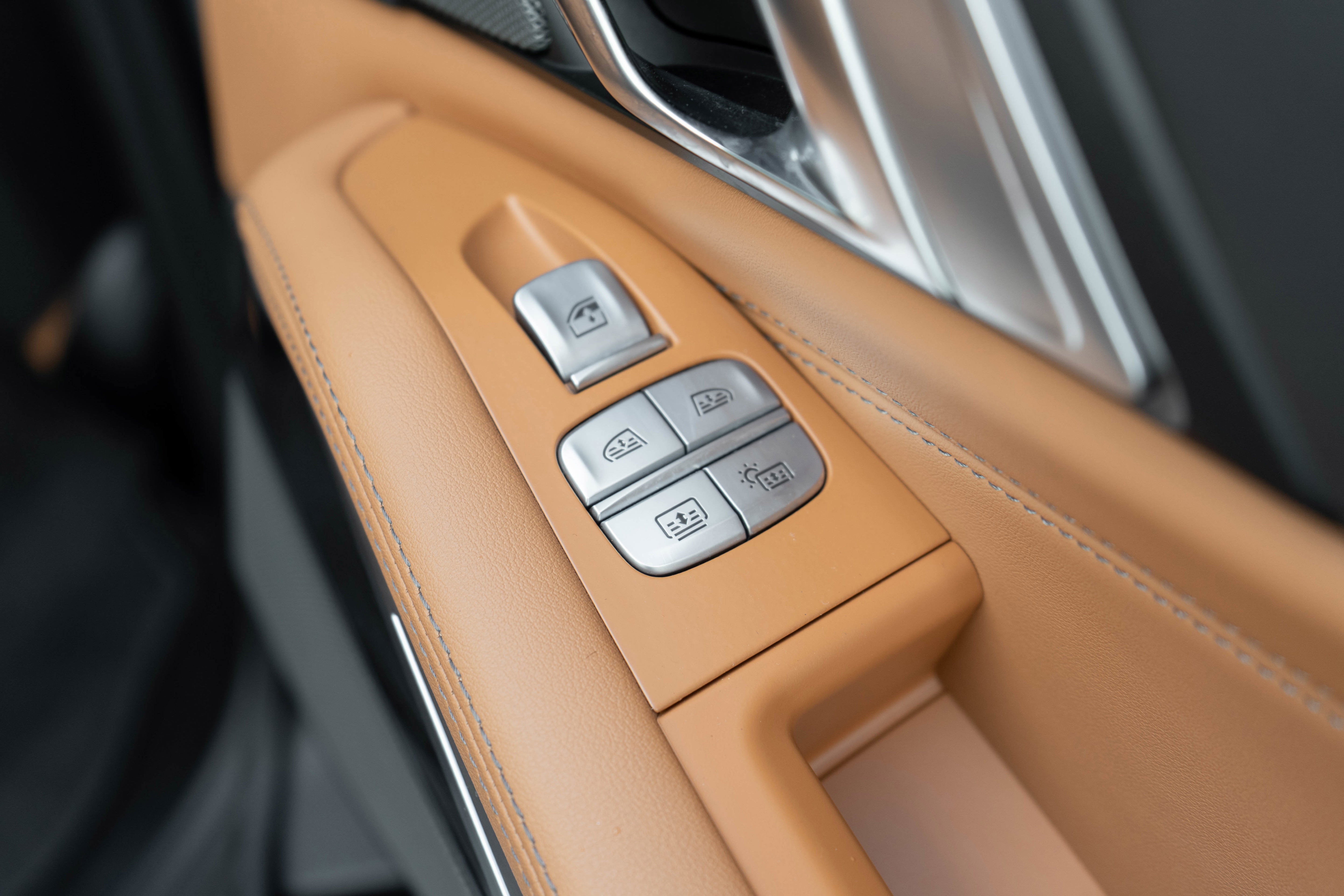 2023 BMW X7 M60i