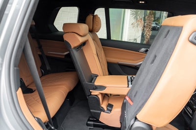 2023 BMW X7 M60i