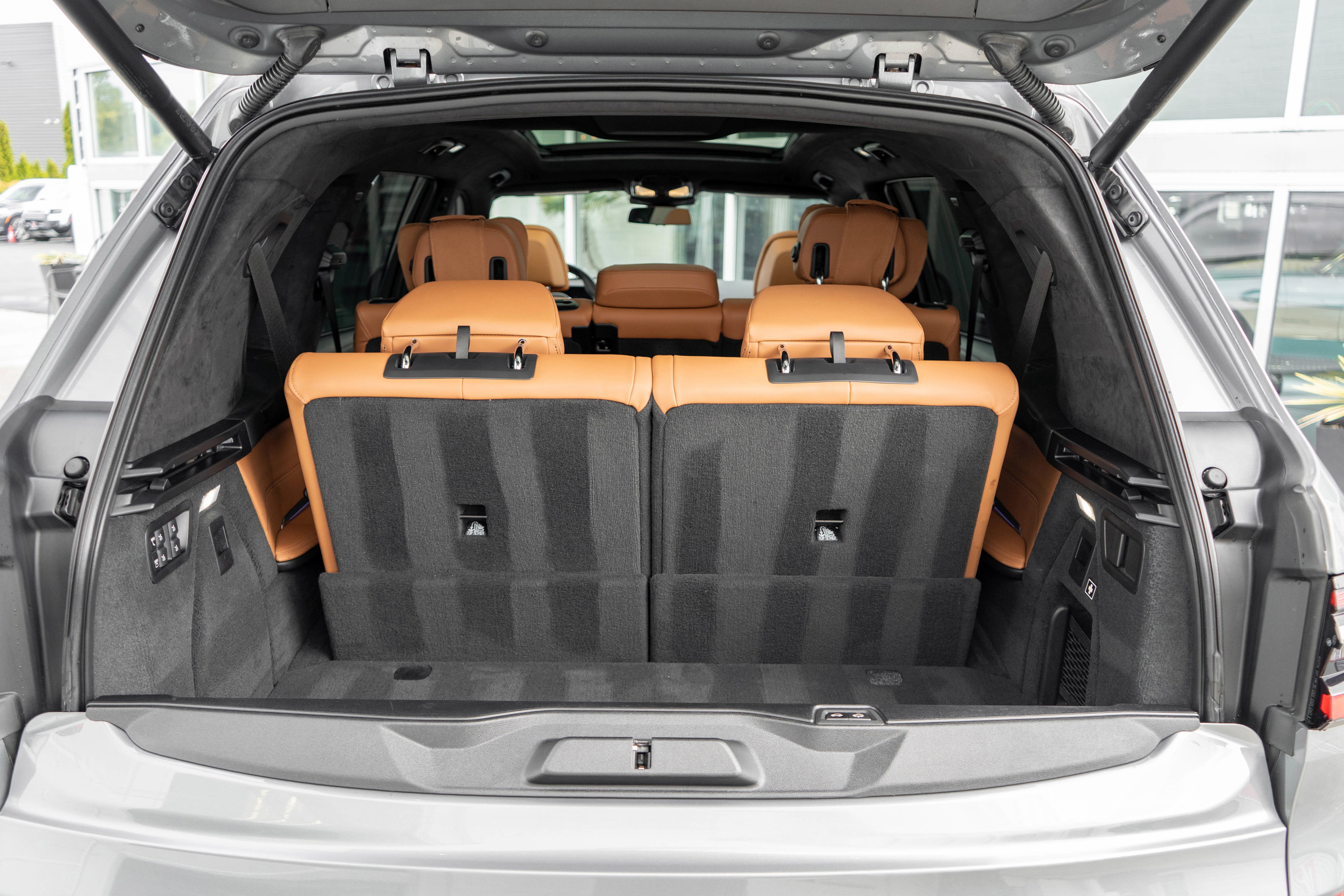 2023 BMW X7 M60i