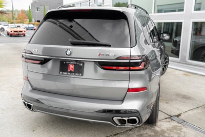 2023 BMW X7 M60i