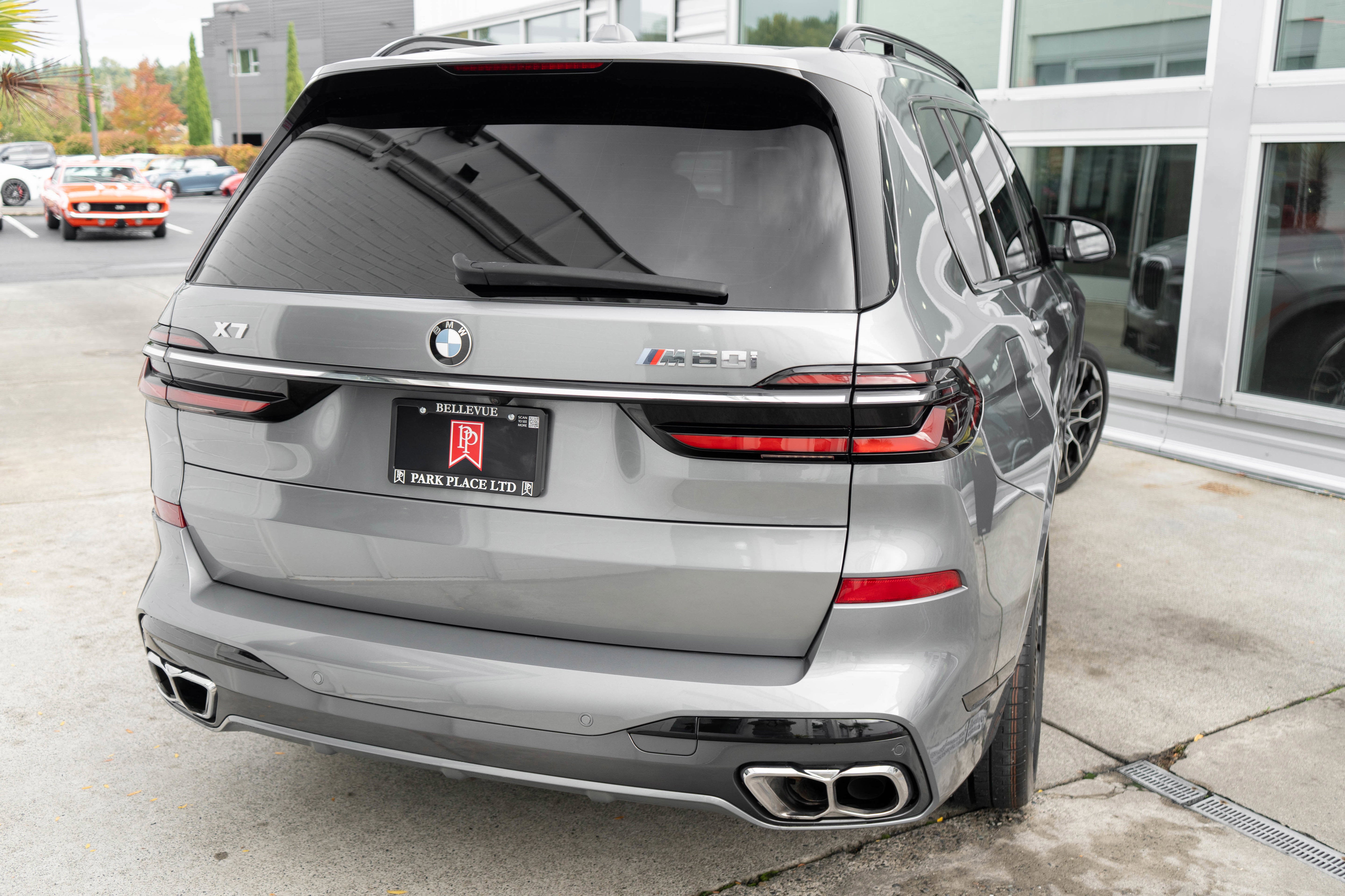 2023 BMW X7 M60i