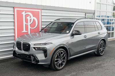 2023 BMW X7 M60i