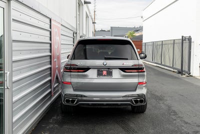 2023 BMW X7 M60i