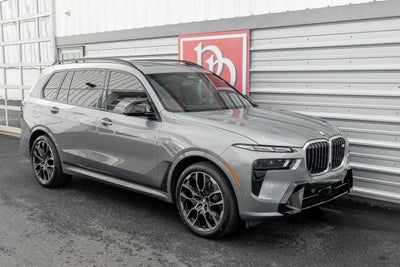 2023 BMW X7 M60i