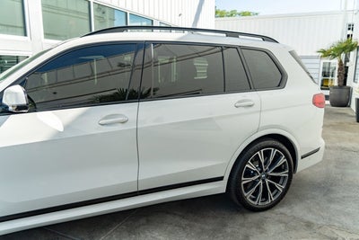 2020 BMW X7 M50i
