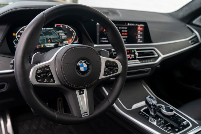 2021 BMW X7 M50i