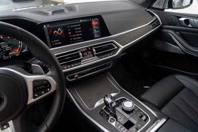 2021 BMW X7 M50i