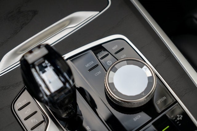 2021 BMW X7 M50i