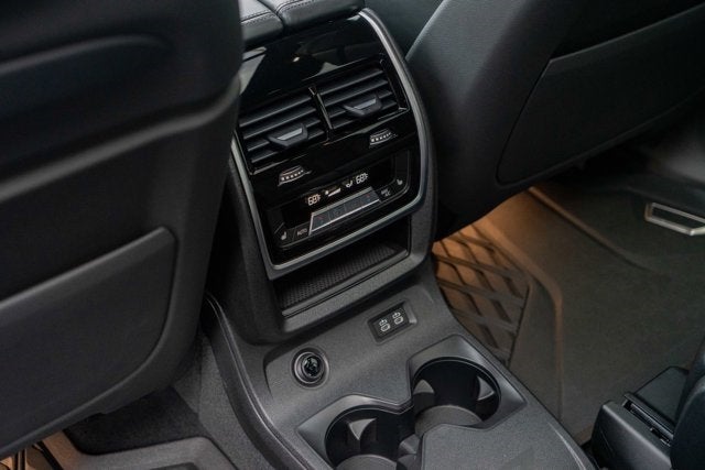 2021 BMW X7 M50i
