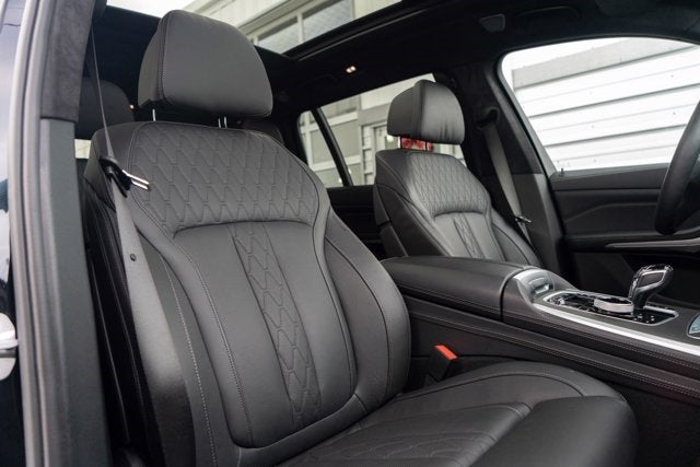 2021 BMW X7 M50i
