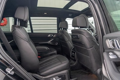 2021 BMW X7 M50i