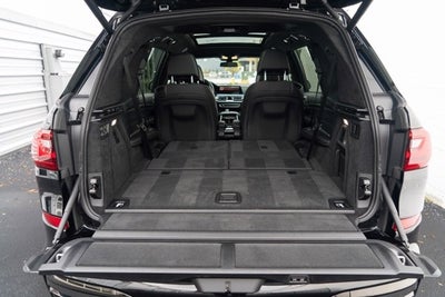 2021 BMW X7 M50i