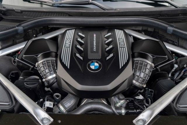 2021 BMW X7 M50i
