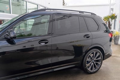 2021 BMW X7 M50i