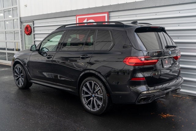 2021 BMW X7 M50i